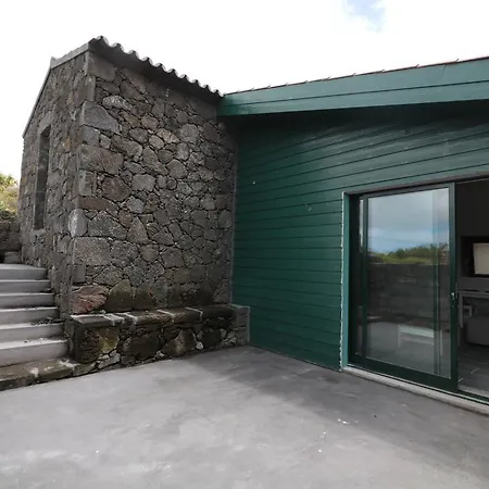 O Farrobo * Madalena (Azores)