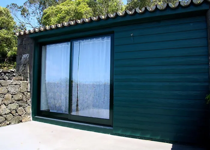 O Farrobo Nyaraló *